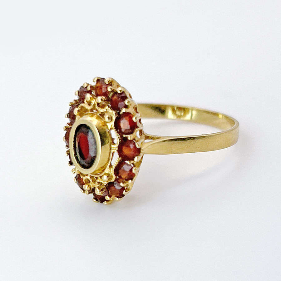 18ct Victorian Garnet Dress Ring