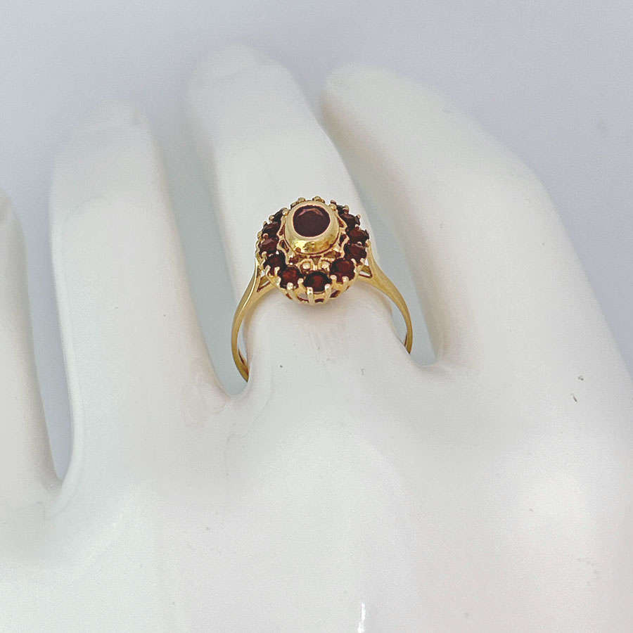 18ct Victorian Garnet Dress Ring