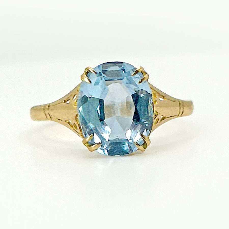 9ct Gold Edwardian Style Oval Spinel Dress Ring