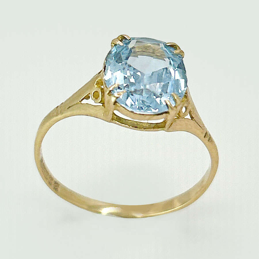 9ct Gold Edwardian Style Oval Spinel Dress Ring