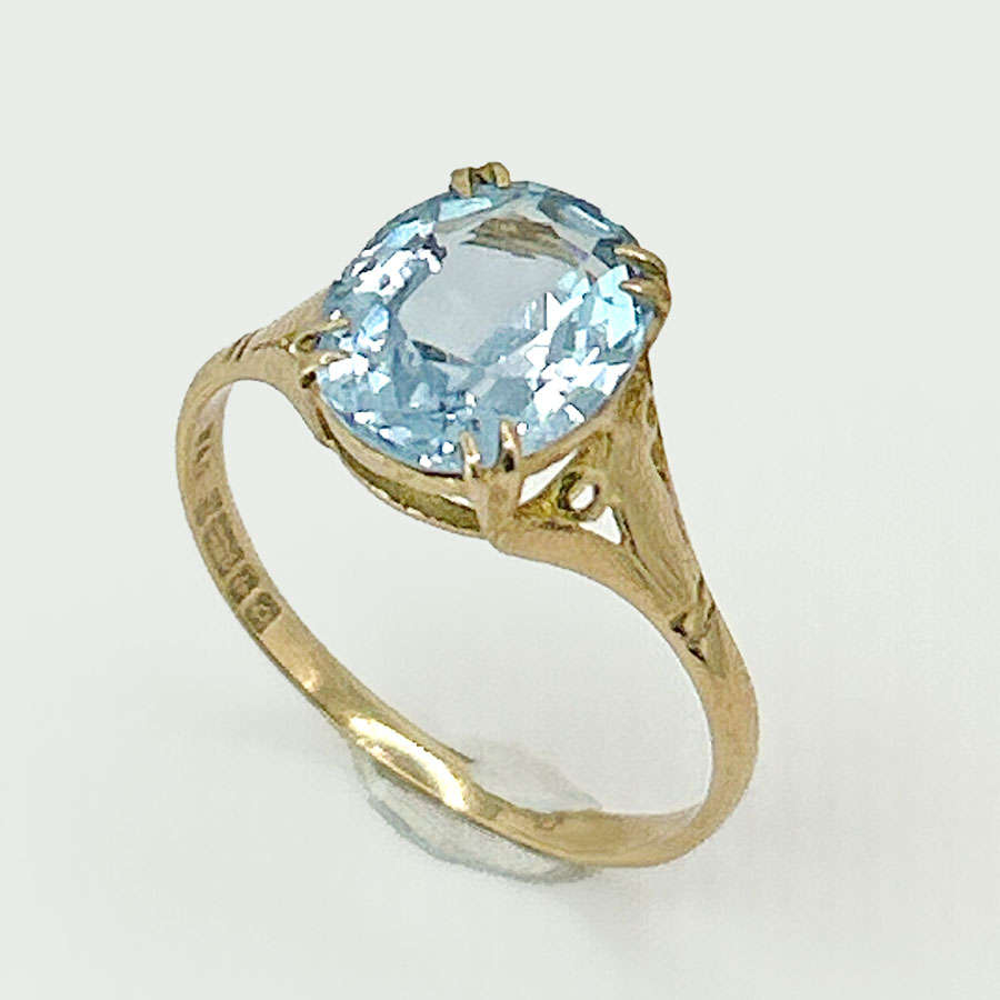 9ct Gold Edwardian Style Oval Spinel Dress Ring