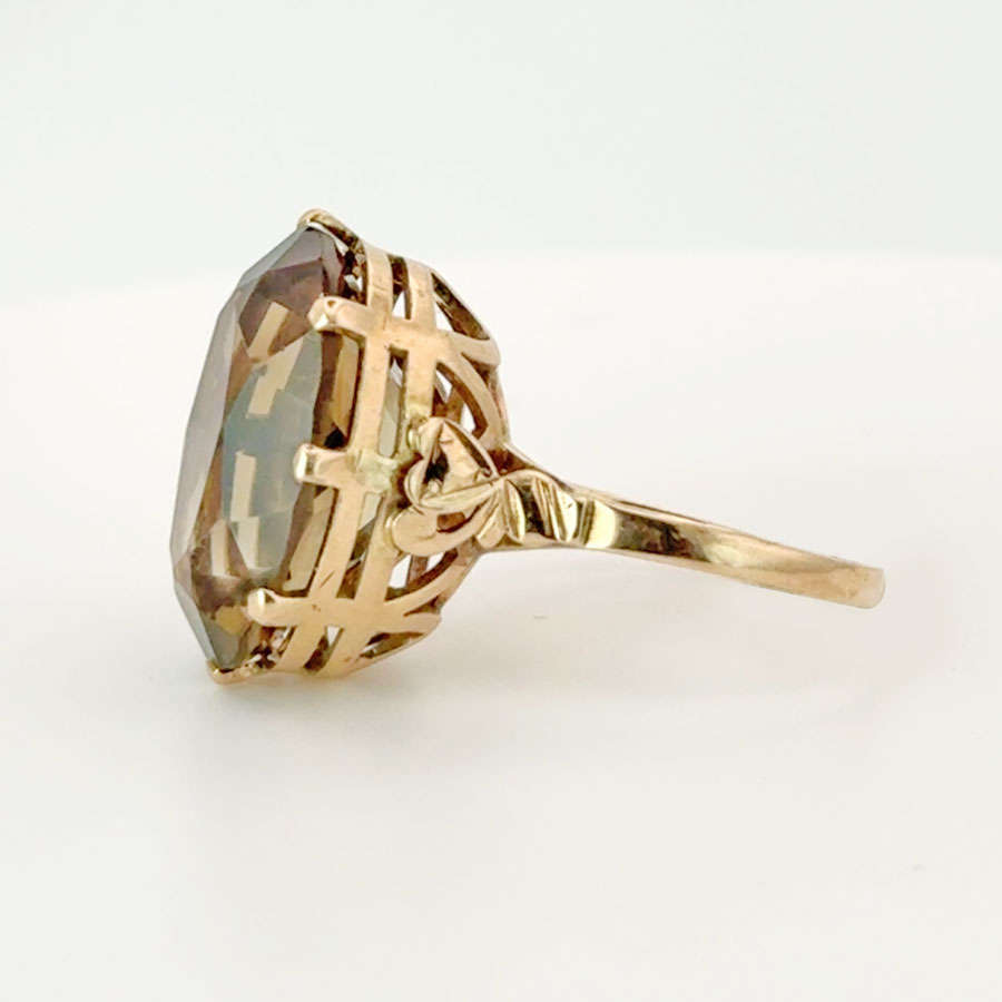 9ct Gold Topaz Cocktail Dress Ring