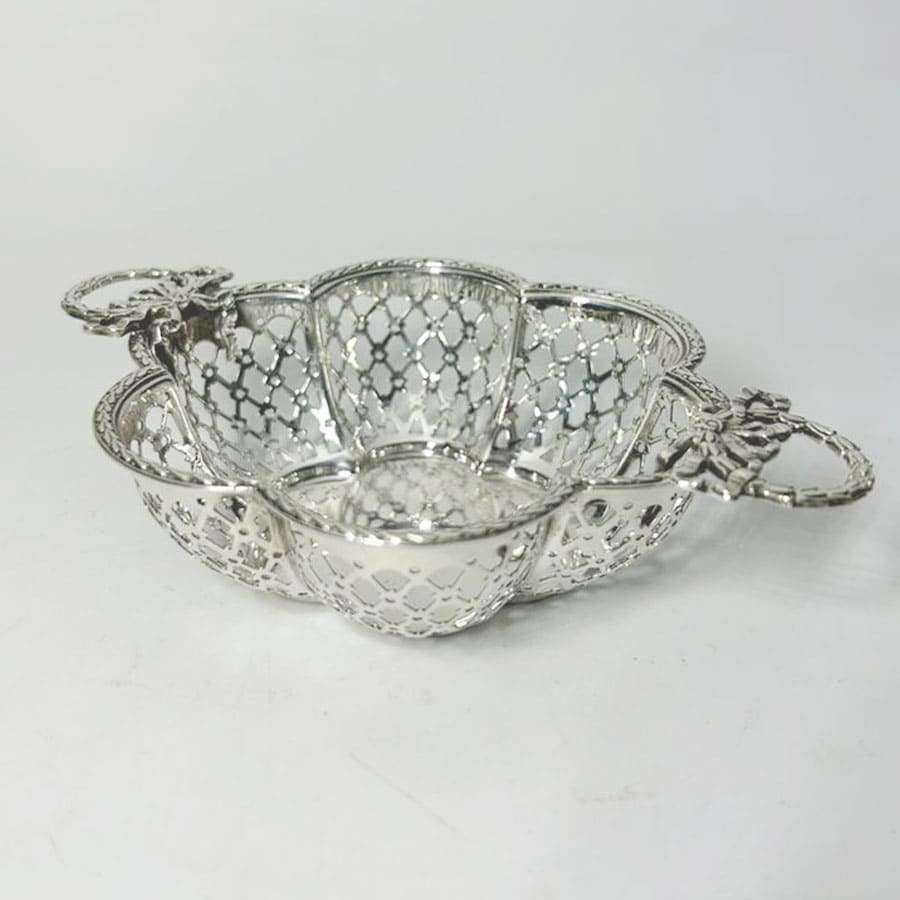 Hallmarked Silver Birmingham 1910 Pierced Bon Bon