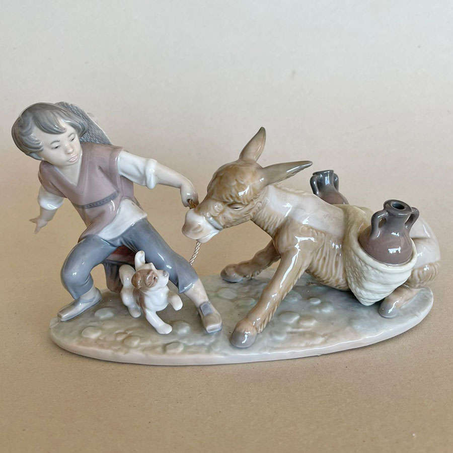Lladro Daisa Stubborn Donkey Figurine 5178