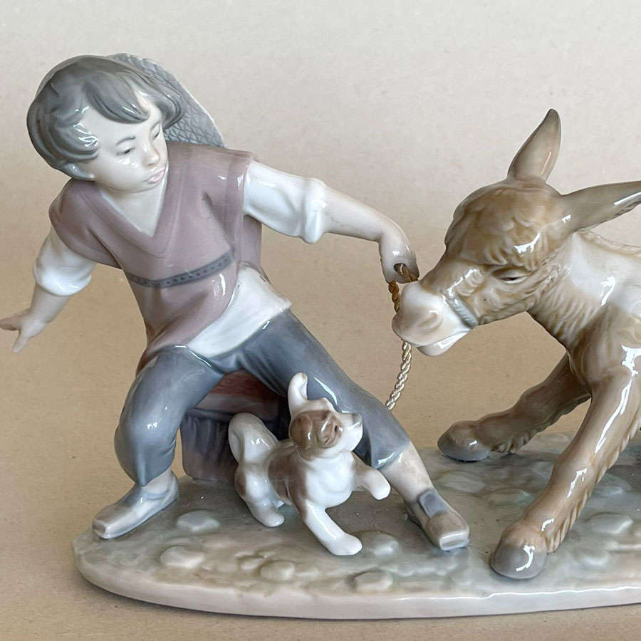 Lladro Daisa Stubborn Donkey Figurine 5178