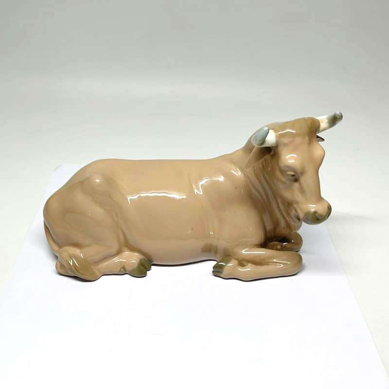 Nao By Lladro Retired Nativity Scene Cow Daisa 1981