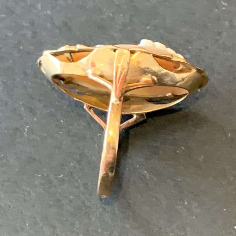 9ct Gold Conch Shell Lady Cameo Ring