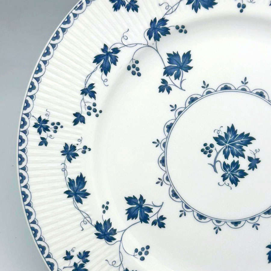 Royal Doulton Yorktown Main Plate 1013