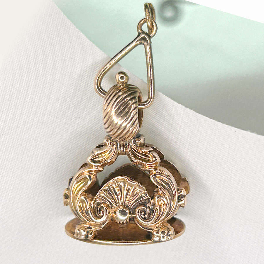 Victorian 9ct Gold Large Orante Fob Seal