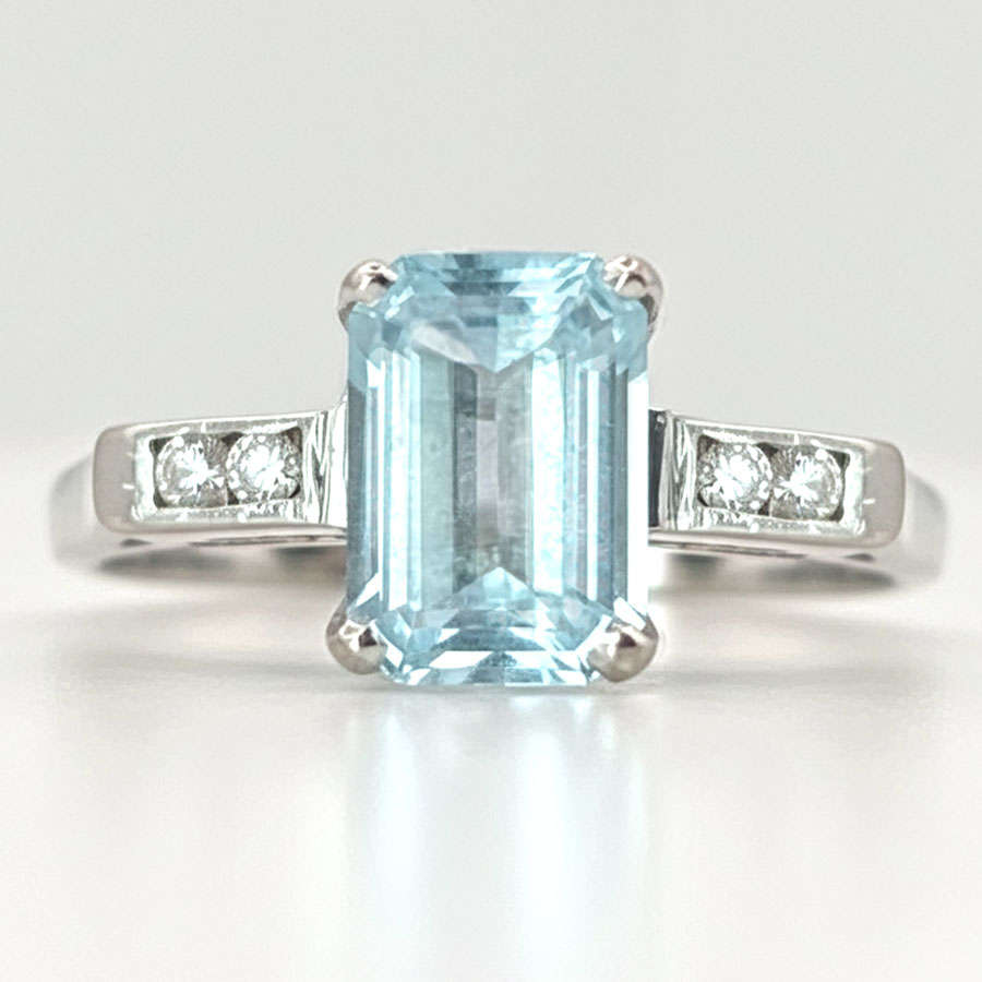 18ct White Gold Aquamarine Dress Ring C1940