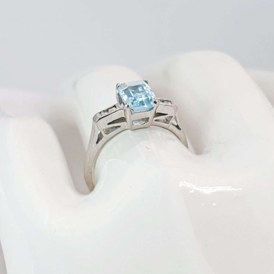 18ct White Gold Aquamarine Dress Ring C1940