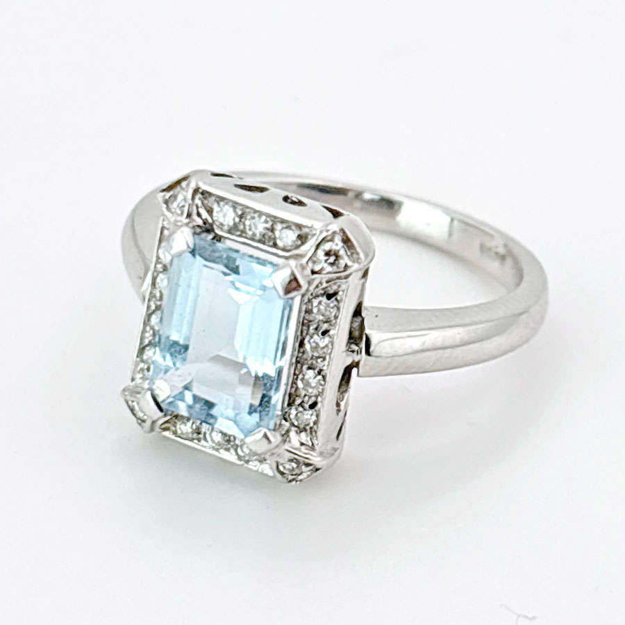 18ct White Gold Aquamarine and Diamond Dress Ring
