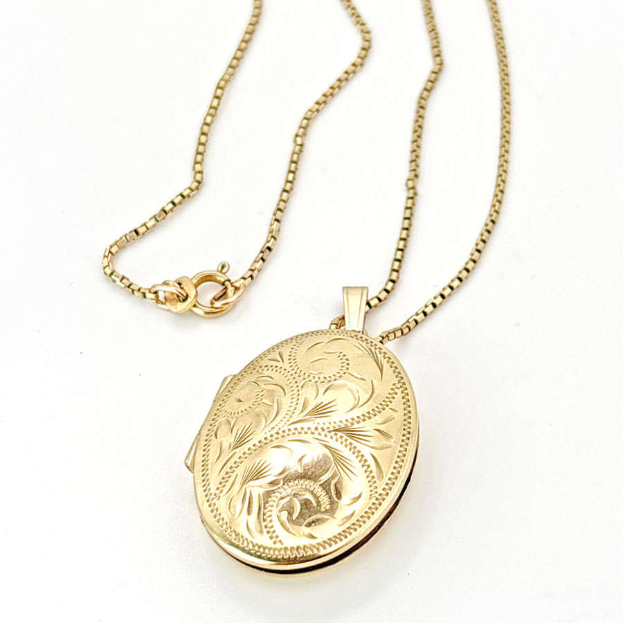 Edwardian 9ct Gold Locket And Chain