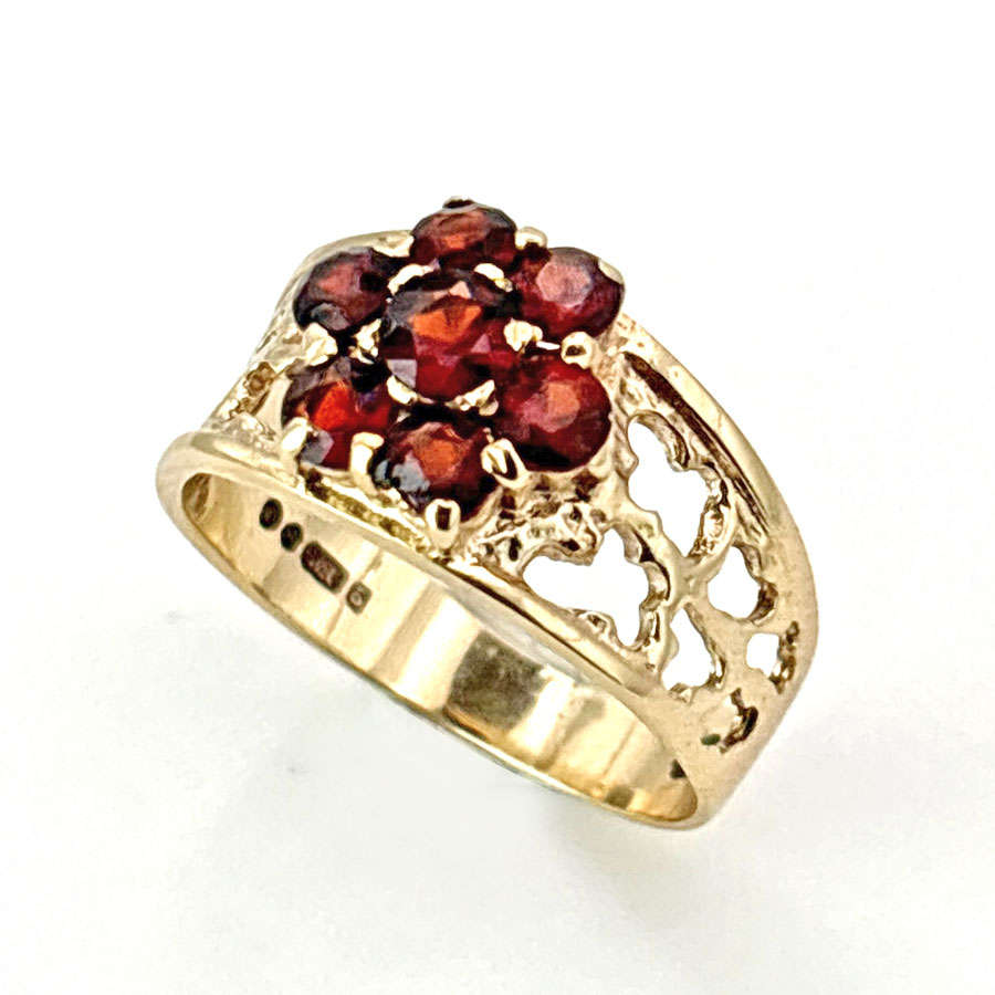 9ct Garnet and Diamond Daisy Friendship Ring