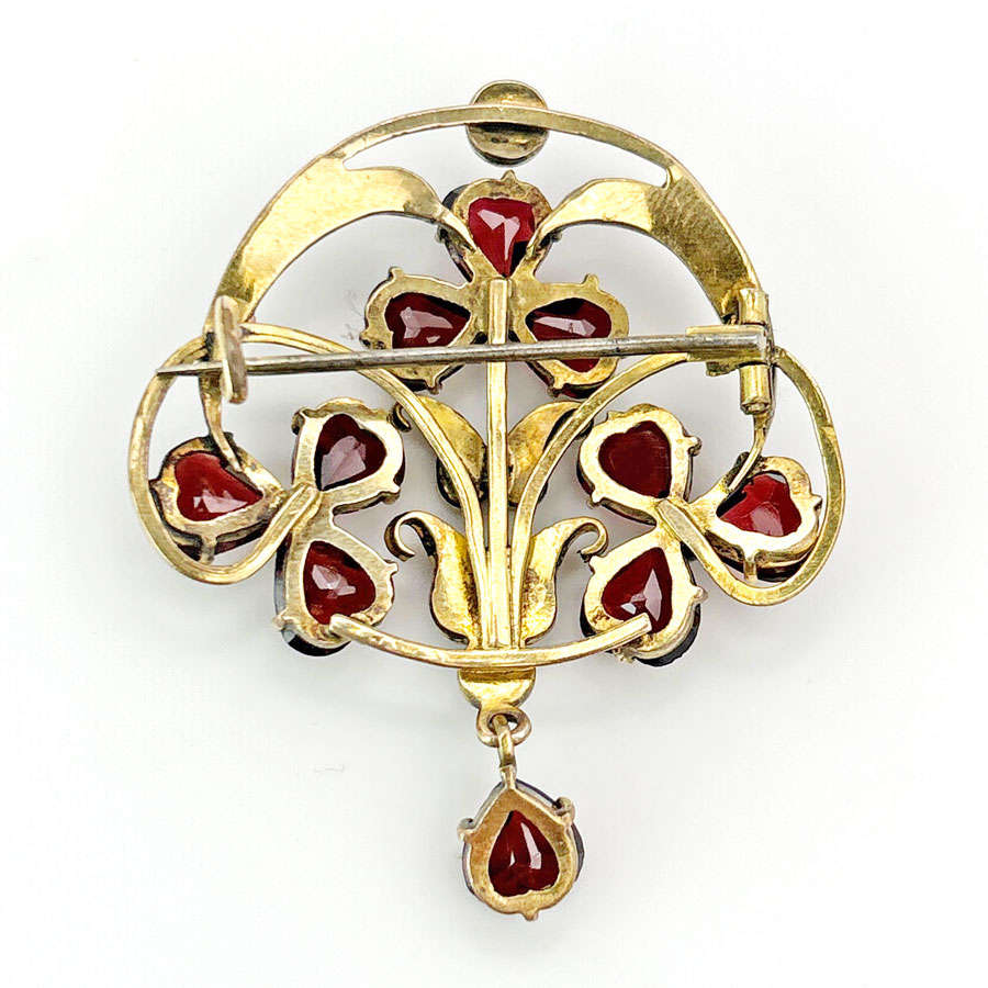 Art Nouveau 9ct Gold Garnet Brooch