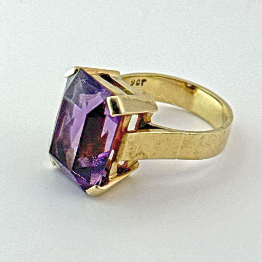 9ct Gold Amethyst Cocktail Ring