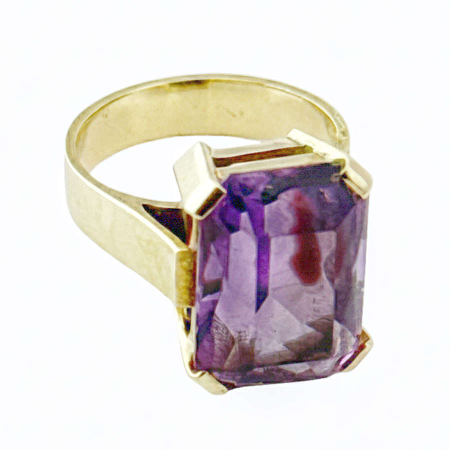 9ct Gold Amethyst Cocktail Ring
