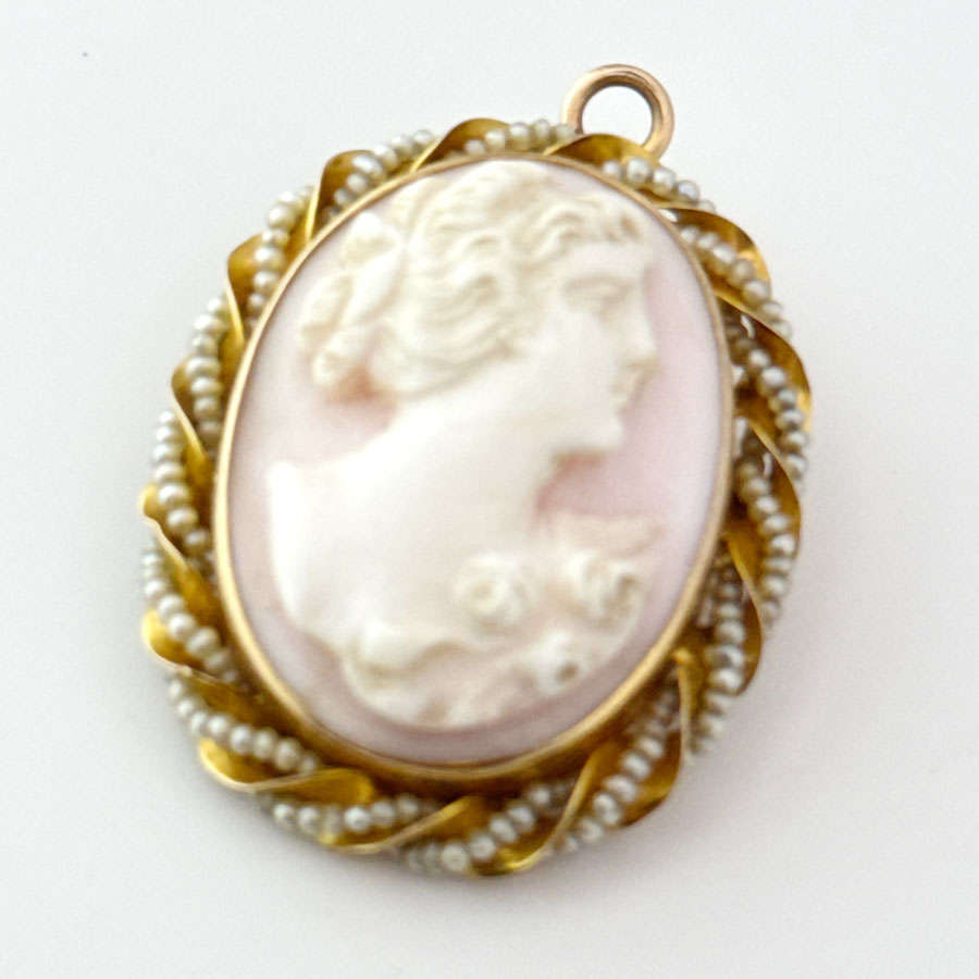 Victorian 10ct Gold Mounted Seed Pearl and Conch Shell Cameo Brooch