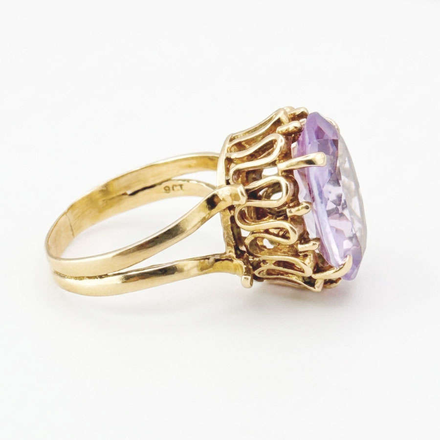 9ct Victorian Claw Set Amethyst Ring
