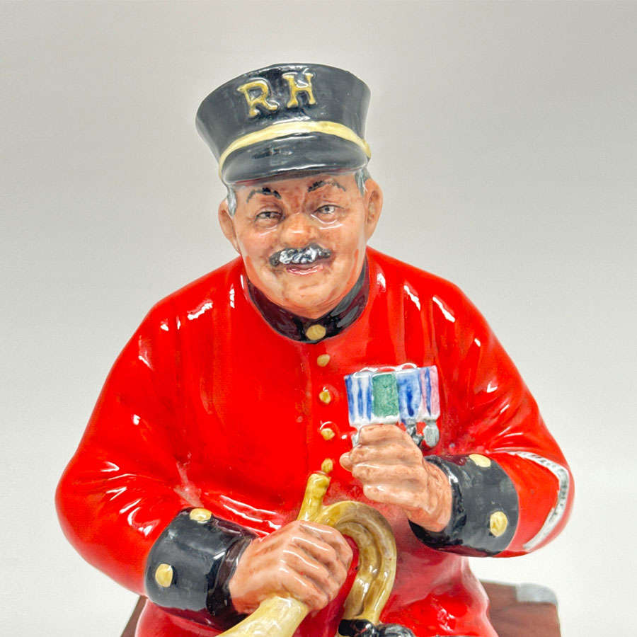Royal Doulton Past Glory HN2484