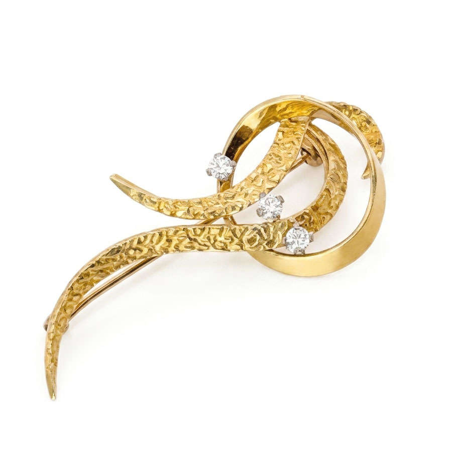 18ct Gold And Diamond Swirl Design Brooch C1970