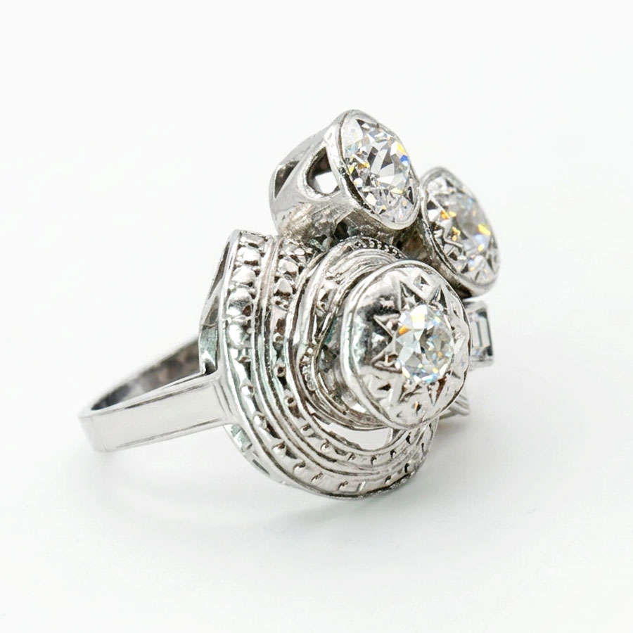 Art Deco 18ct White Gold Diamond Cluster Ring