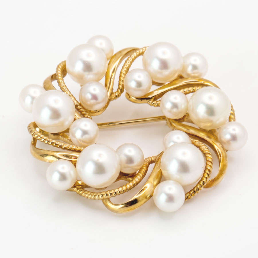 14k Gold Mikimoto Akoya Pearl Wreath Brooch