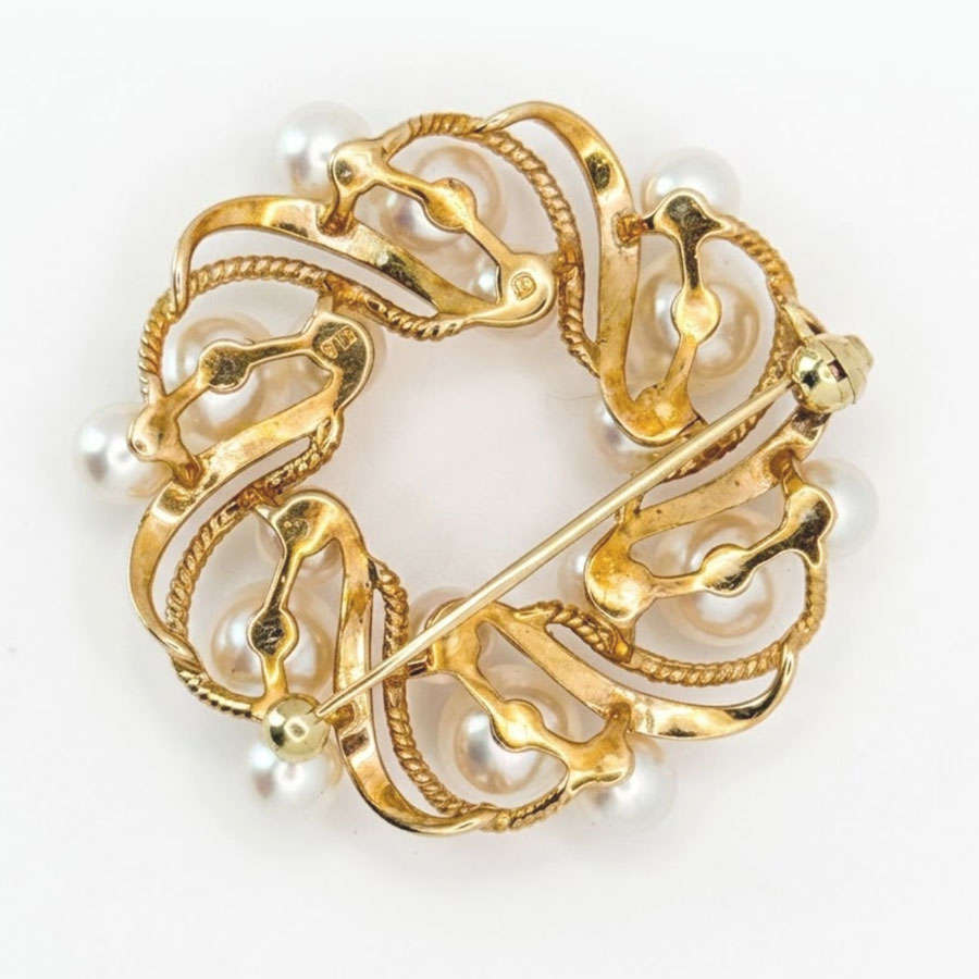 14k Gold Mikimoto Akoya Pearl Wreath Brooch