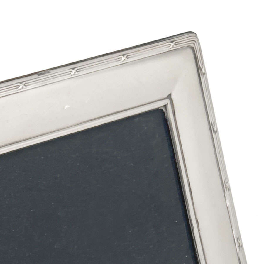 Carrs Silver Elizabeth II Picture Frame Sheffield Reeded Border
