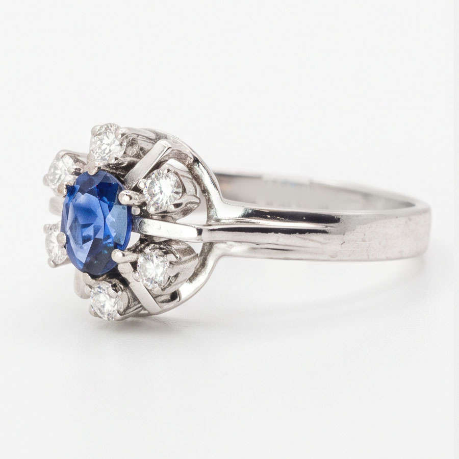 18ct Gold Sapphire & Diamond Cluster Ring