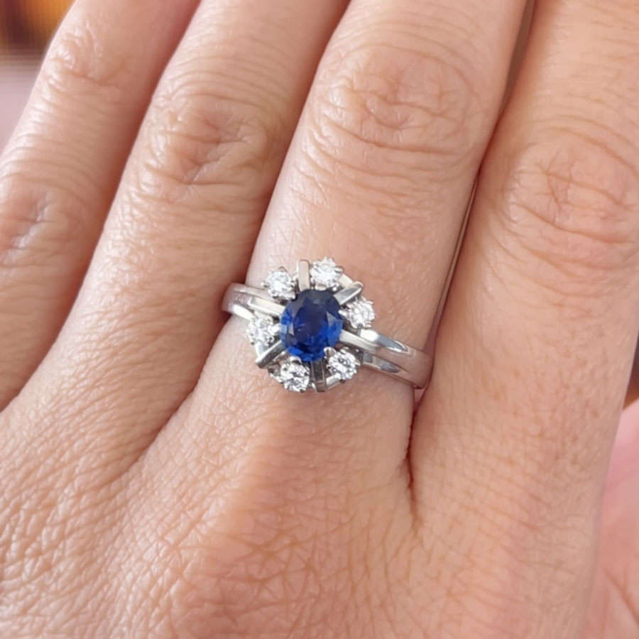 18ct Gold Sapphire & Diamond Cluster Ring