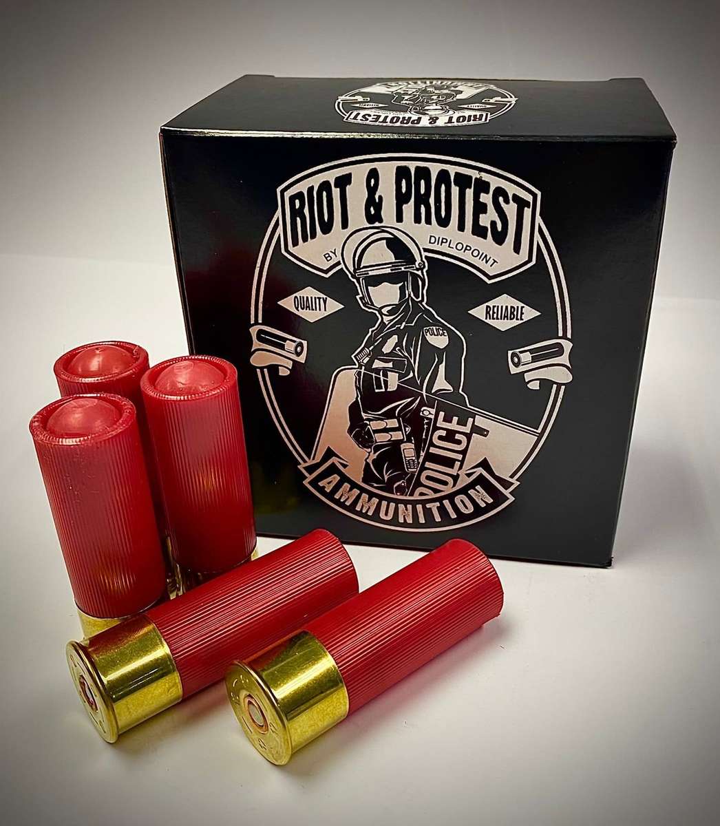 Holsters & Ammo Pouches - Double Ball Baton Rounds Less than Lethal 12G ...