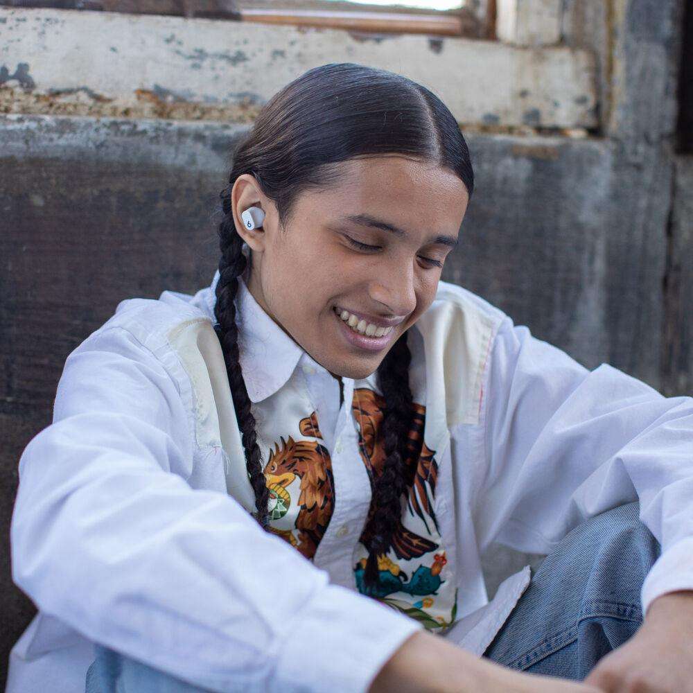 Beats By Dr Dre' Studio Buds  True Wireless Noise Cancelling Earbuds - White (Parallel Import)