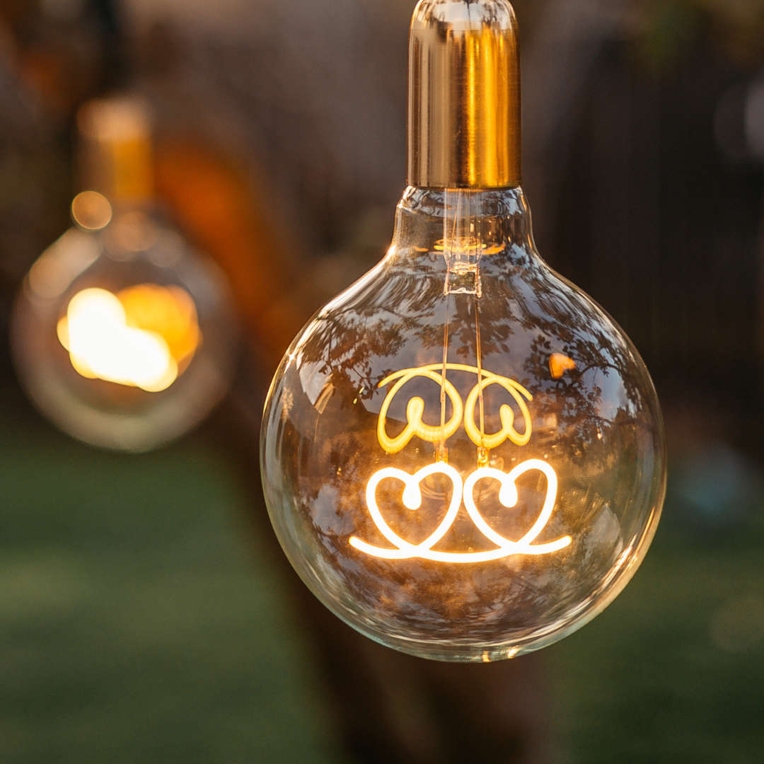 Retro Edison Light Bulb G125 HEARTS Warm White LED E27 3W