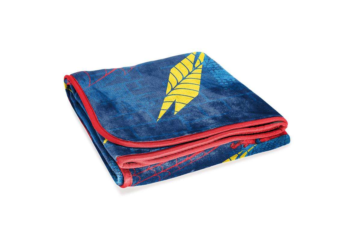 Spiderman - Off the Wall Silk Touch Throw