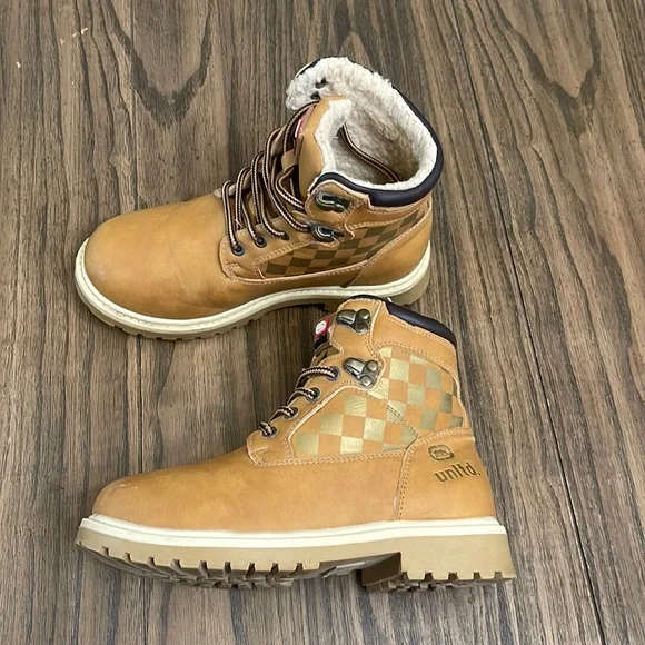 ECKO unltd Boot  From Size 8.5UK