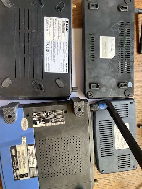 Job Lot Routers & Switche - Linksys, D-Link, CNet, Canyon