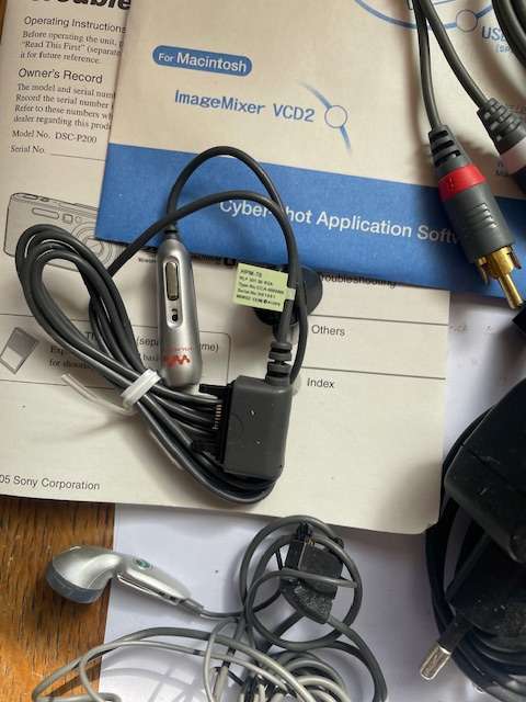Sony Ericsson Cellphone lot