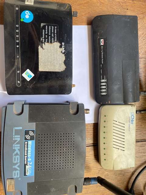 Job Lot Routers & Switche - Linksys, D-Link, CNet, Canyon