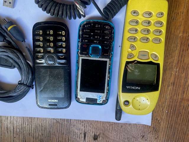 Lot of Nokia Phones, Accessories & Spare Parts Bundle