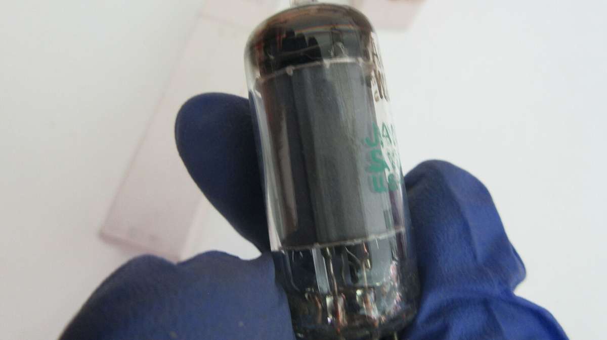 JAN 6AU6W x2 & 6AM6/EF91 vacuum tubes. Tested. NOS. Vintage.