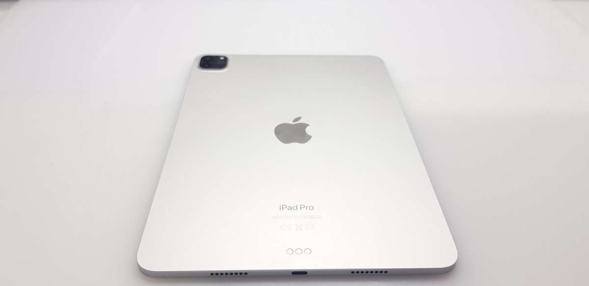 iPad Pro 11" 4th Gen 256GB (Wifi Only) Silver (12 Month Warranty)