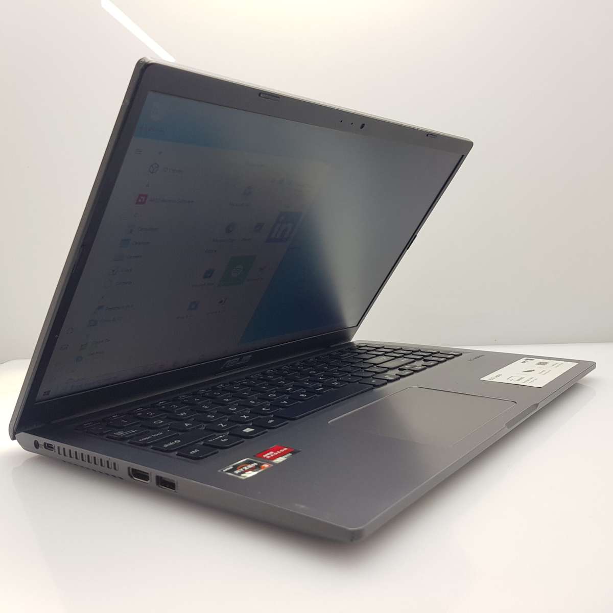 Asus M515 15.6-Inch AMD Ryzen 3 8GB RAM 256GB SSD Grey