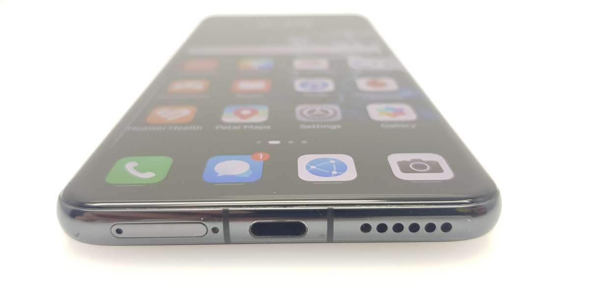 Huawei P60 Pro 256GB Dual Sim Black (12 Month Warranty) + Cover Bundle Value: R200