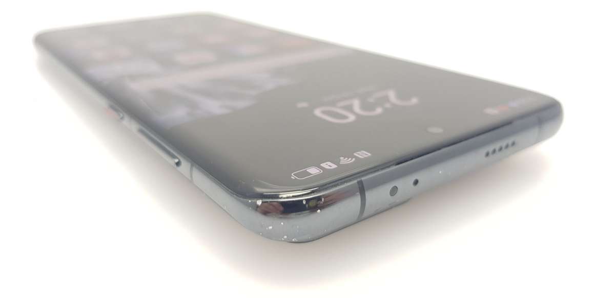 Huawei P60 Pro 256GB Dual Sim Black (12 Month Warranty) + Cover Bundle Value: R200