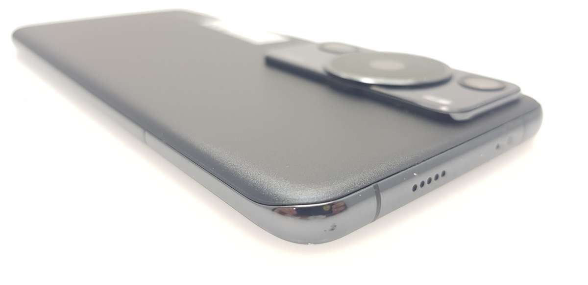 Huawei P60 Pro 256GB Dual Sim Black (12 Month Warranty) + Cover Bundle Value: R200