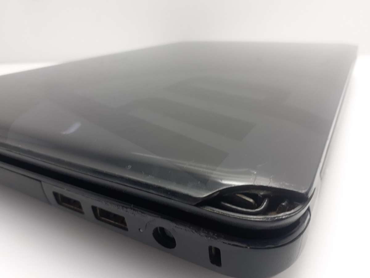 HP 2000-2d01SI "Celeron 1000M" 1.80GHz 4GB RAM 320GB HDD Cracked Casing | No Battery | Faulty Key...