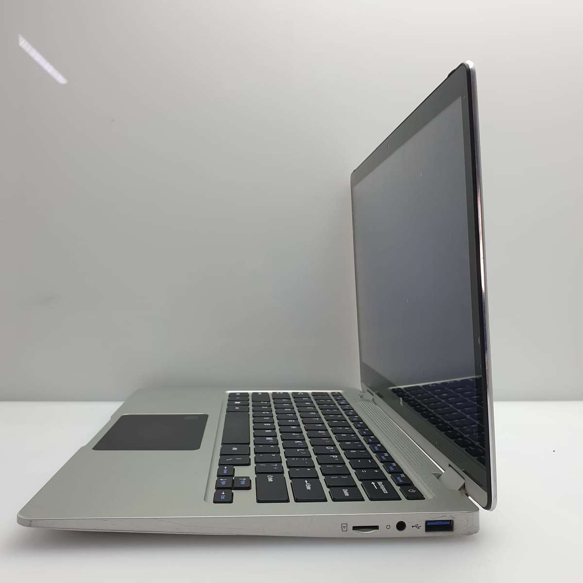 Mecer Guru Celeron 1.60GHz 4GB RAM 64GB SD Silver