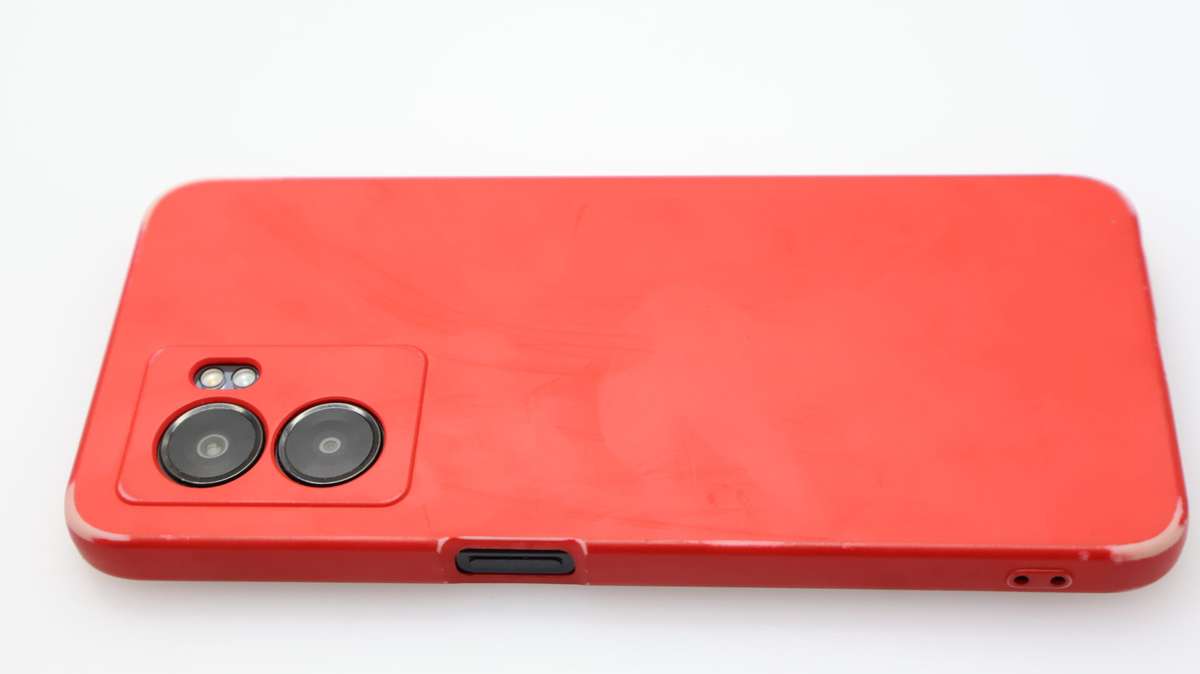 Oppo A77 128GB Dual Sim Black + 2 Secondhand Cover Bundle: R400