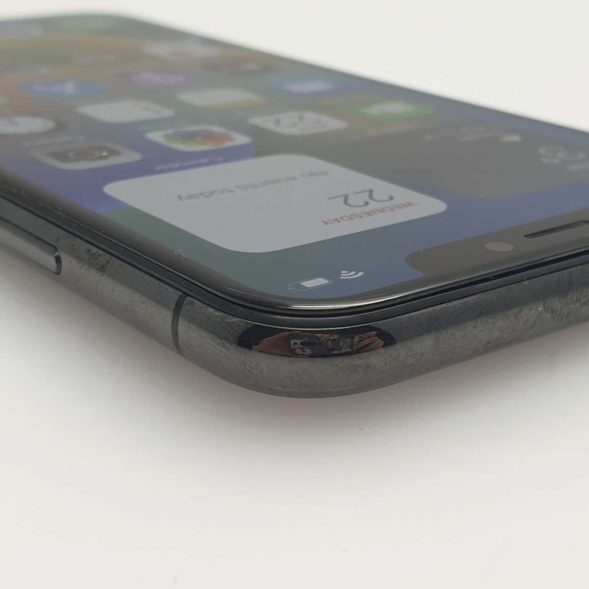 iPhone X 256GB Chipped Screen Space Gray (3 Month Warranty)